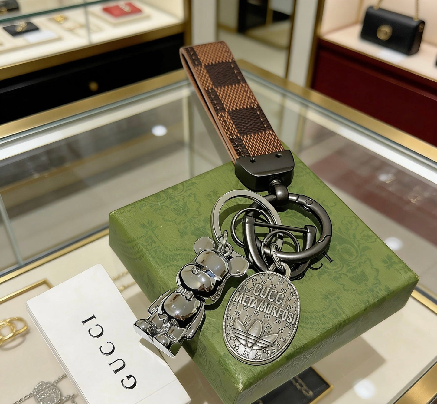 Gucci Vintage Double G Keychain