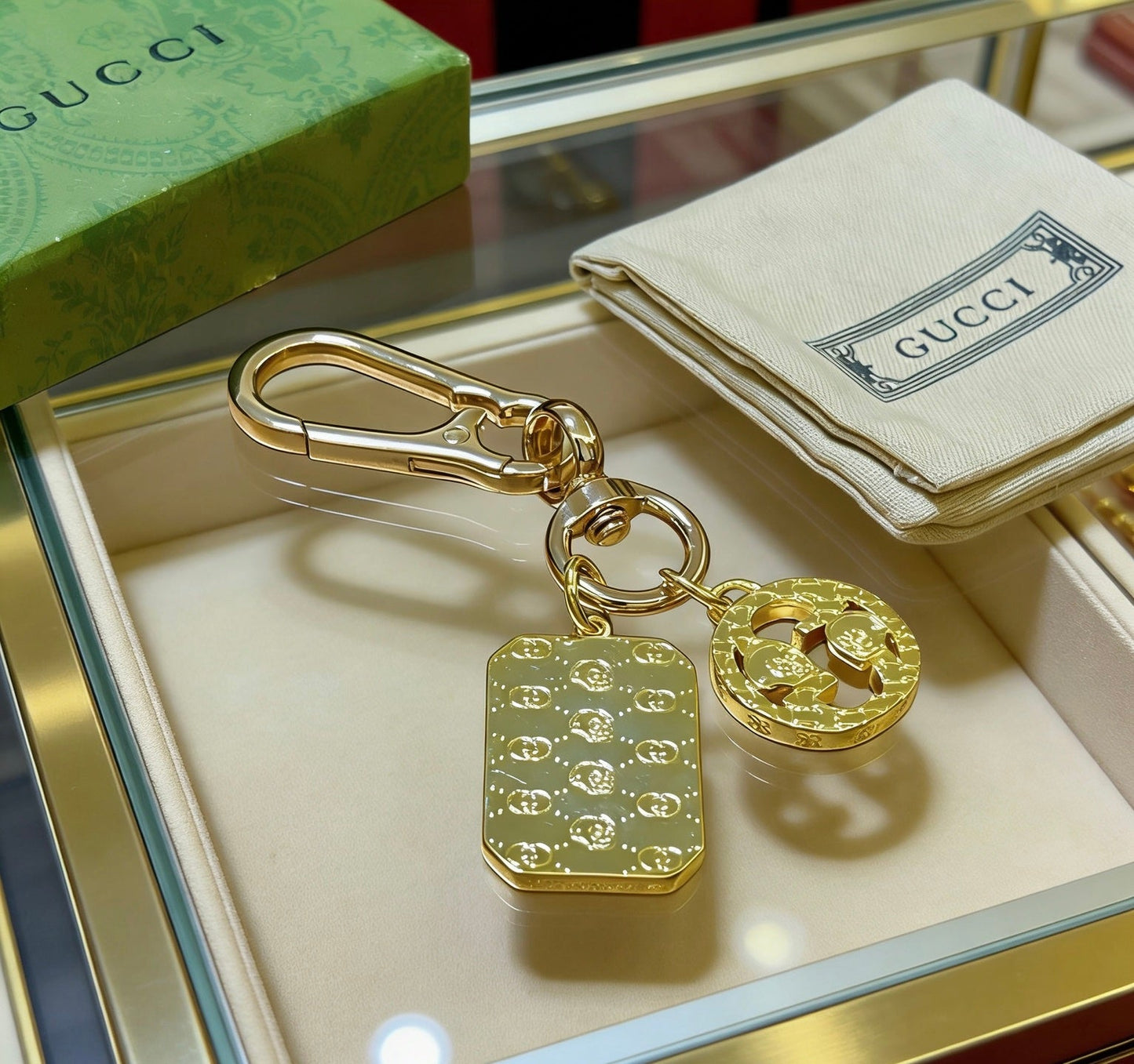 Gucci Vintage Double G Keychain