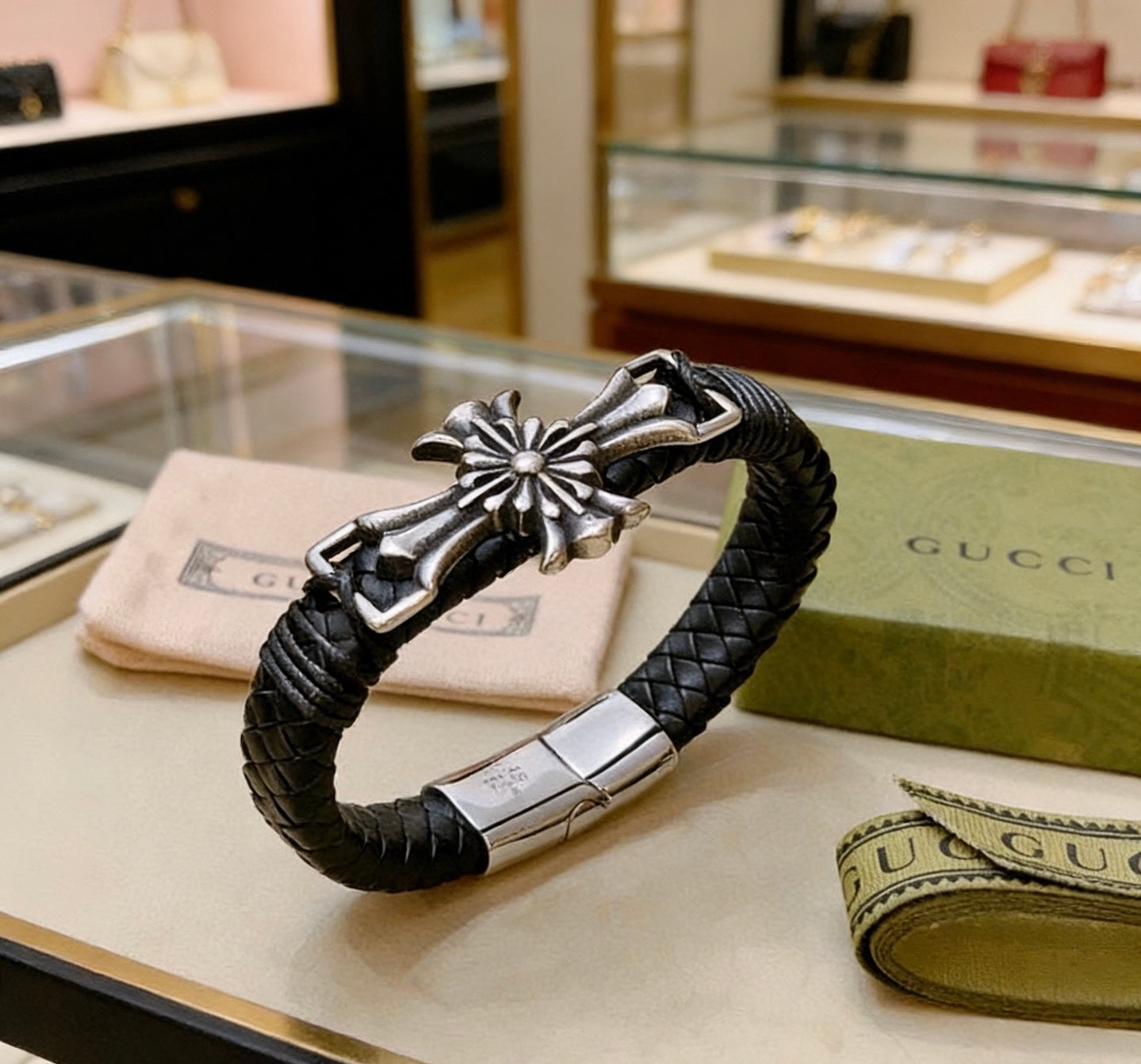 Gucci Leather Vintage Bracelet