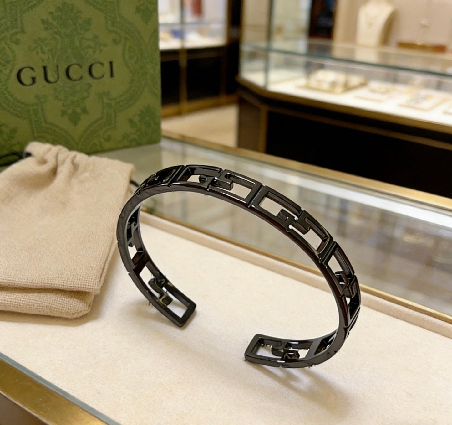 Gucci Vintage Double G Bracelet