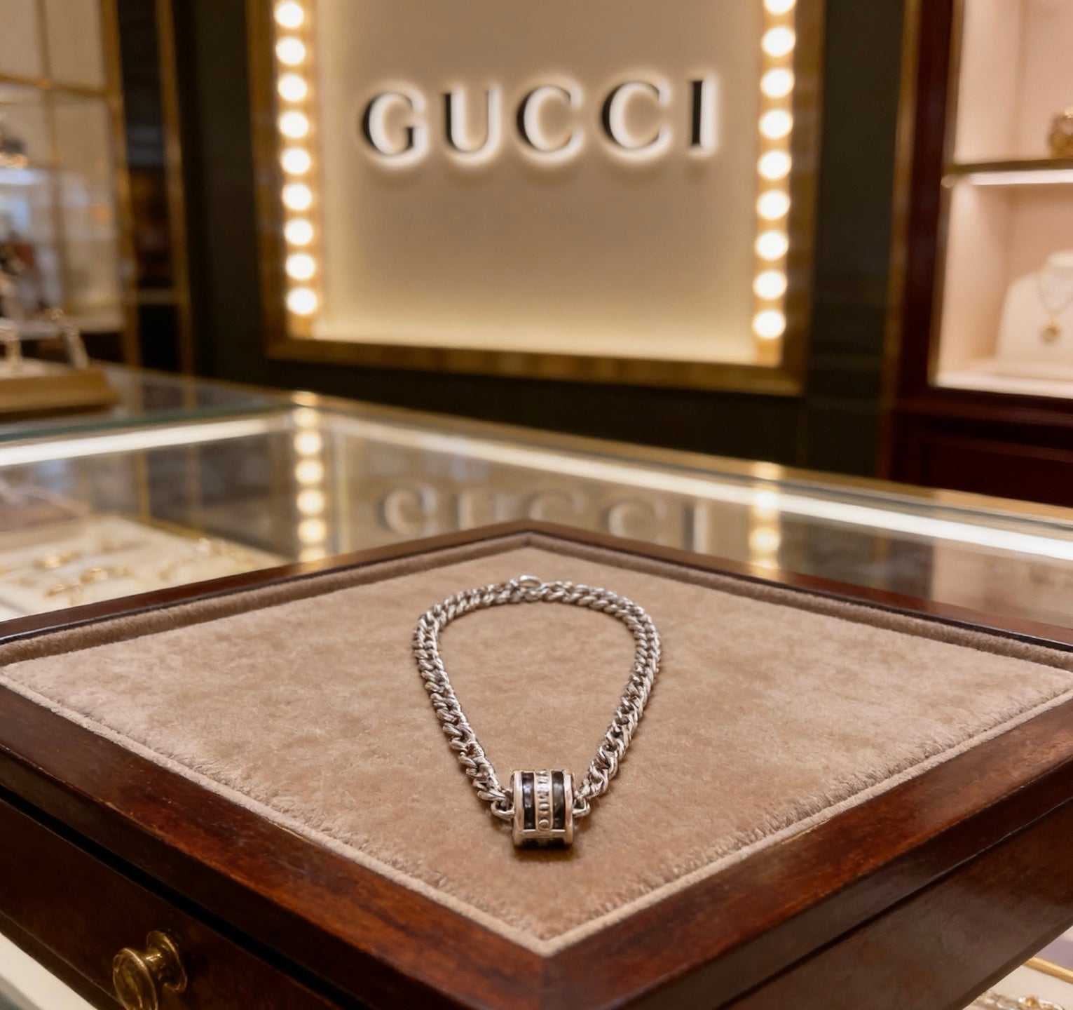 Gucci Vintage Double G Necklace