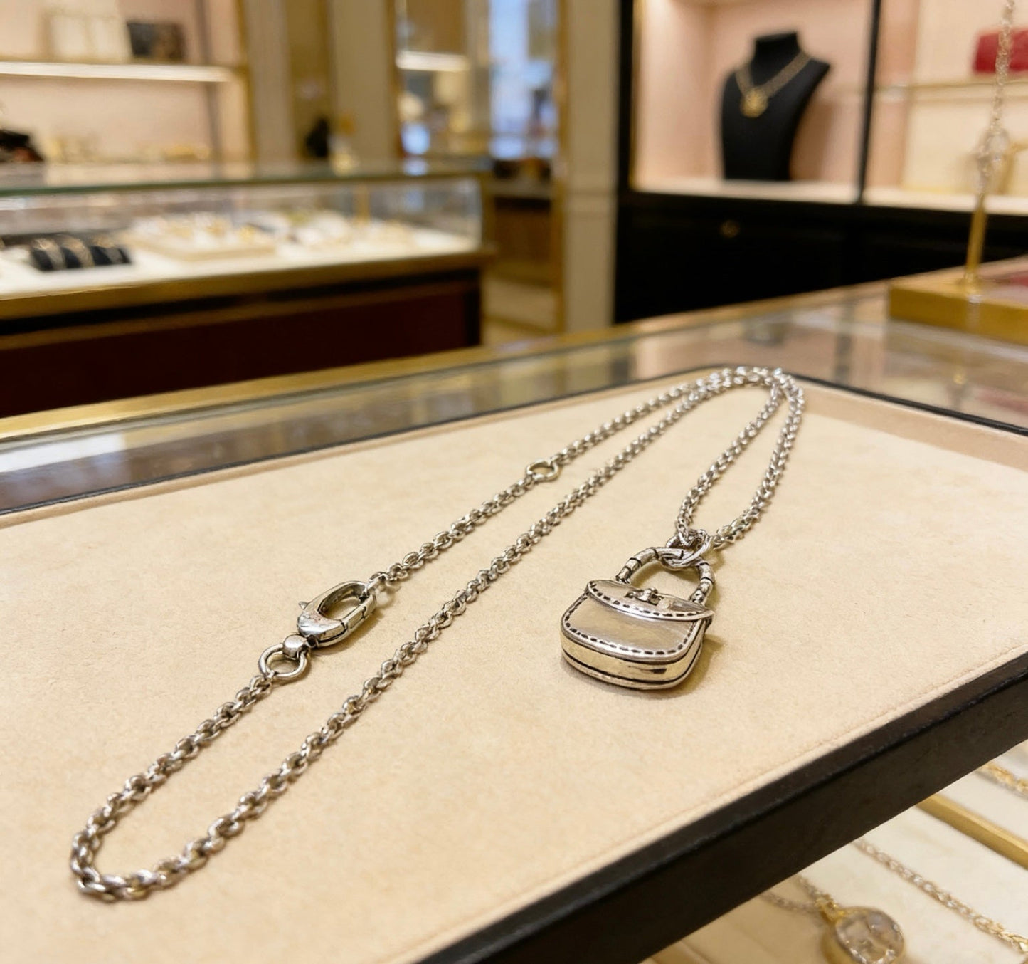 Gucci Vintage Double G Necklace