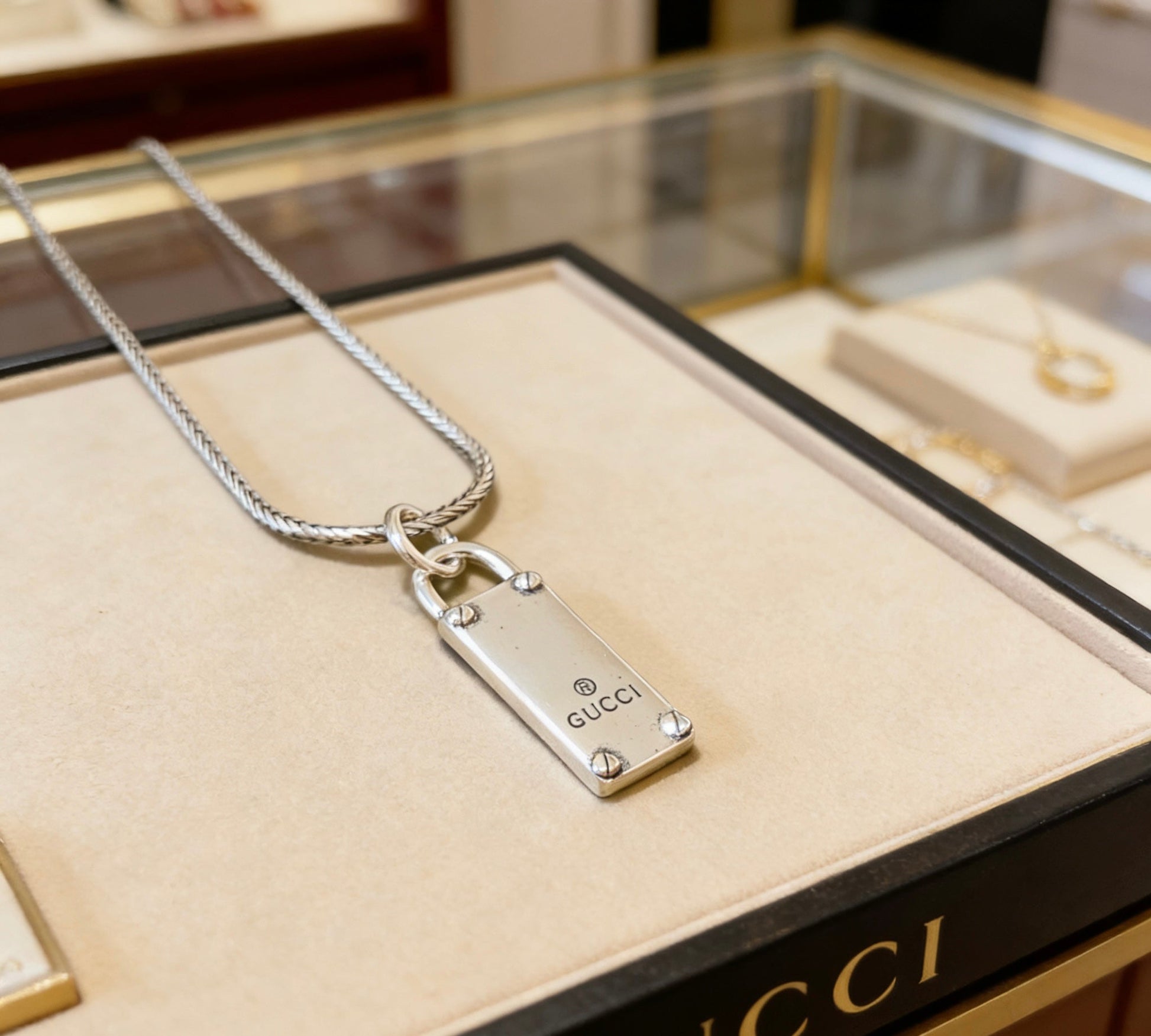 Gucci Vintage Double G Necklace