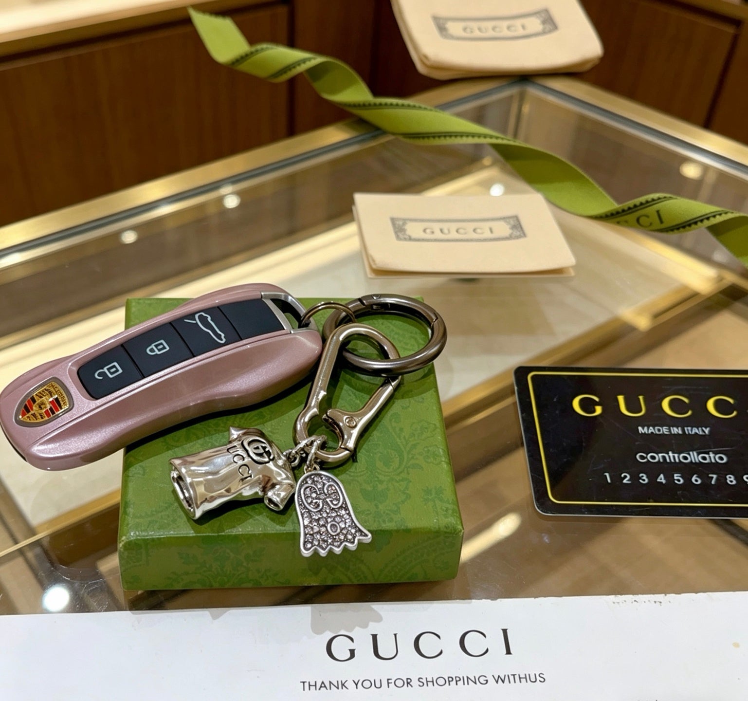 Gucci Vintage Double G Keychain