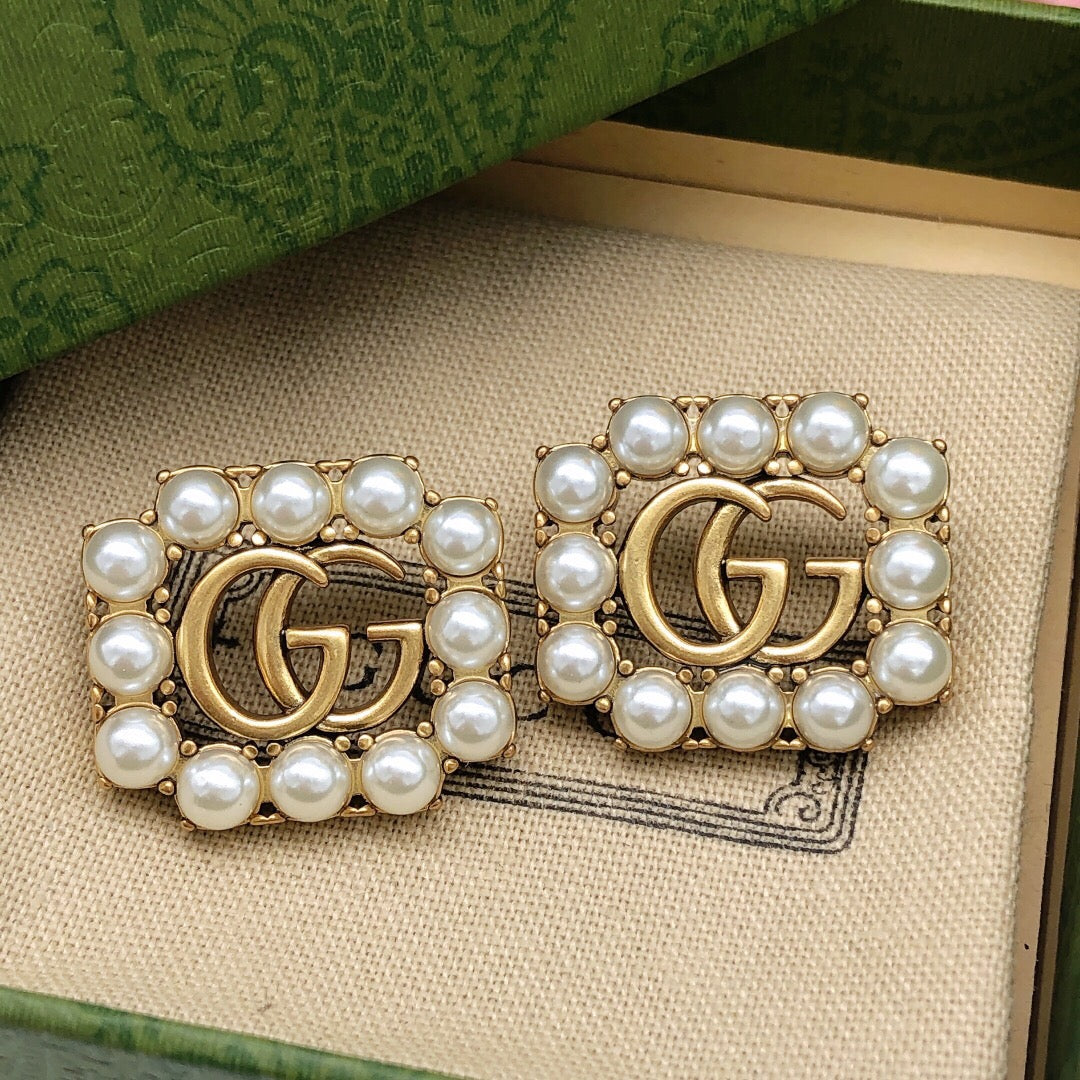 Gucci Pearl Vintage Earrings