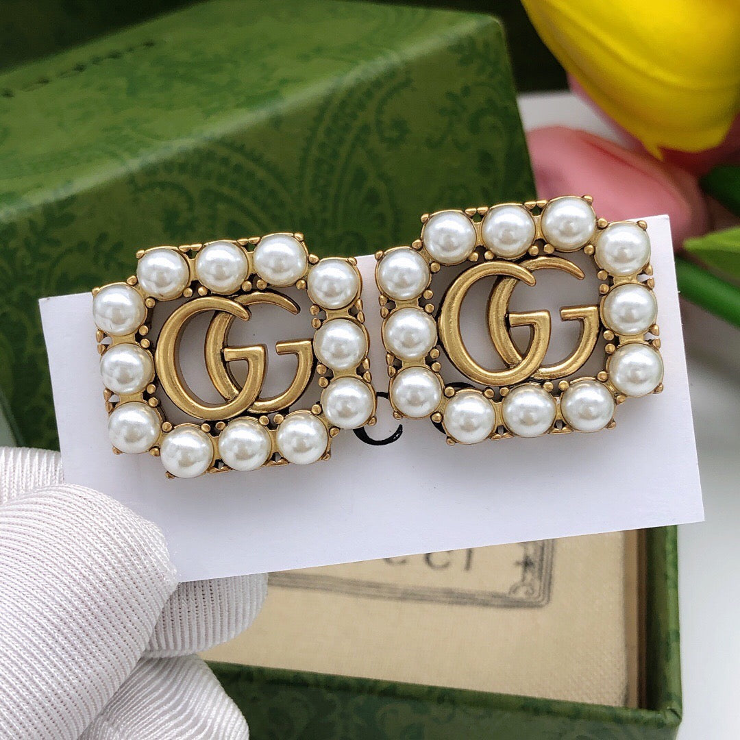 Gucci Pearl Vintage Earrings