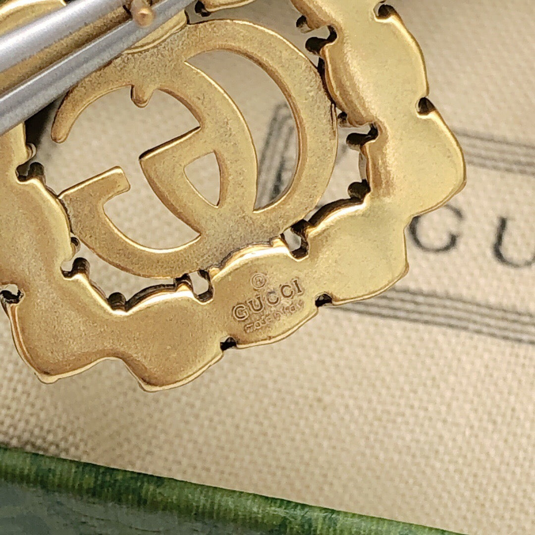 Gucci Pearl Vintage Earrings
