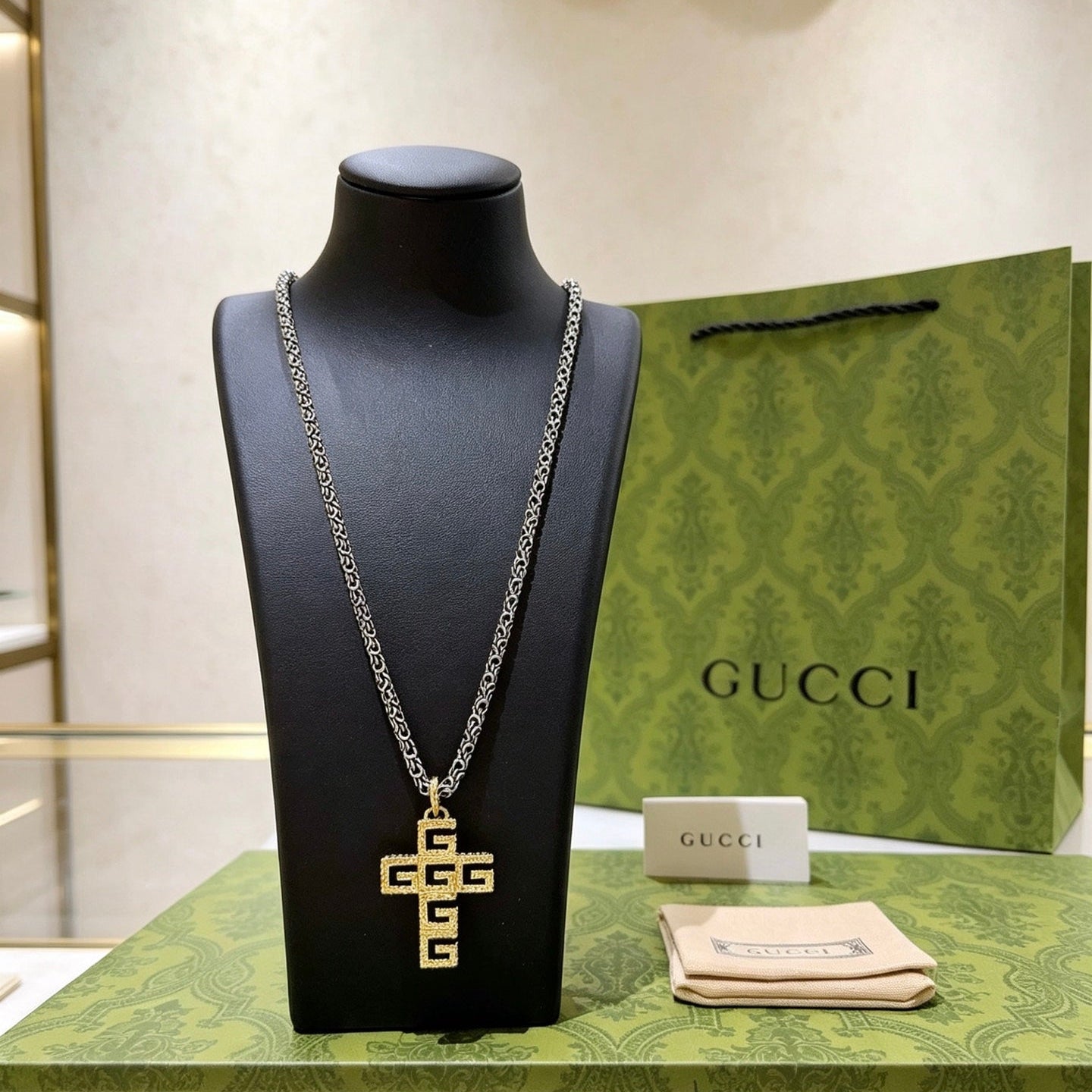 Gucci Vintage Double G Necklace