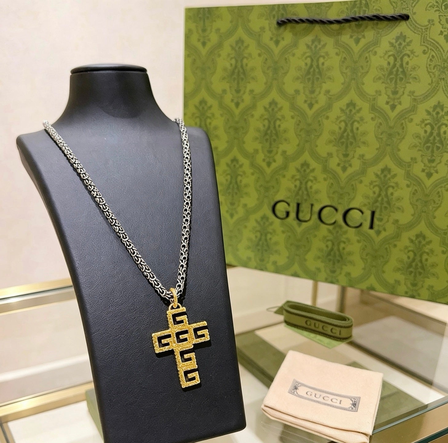 Gucci Vintage Double G Necklace