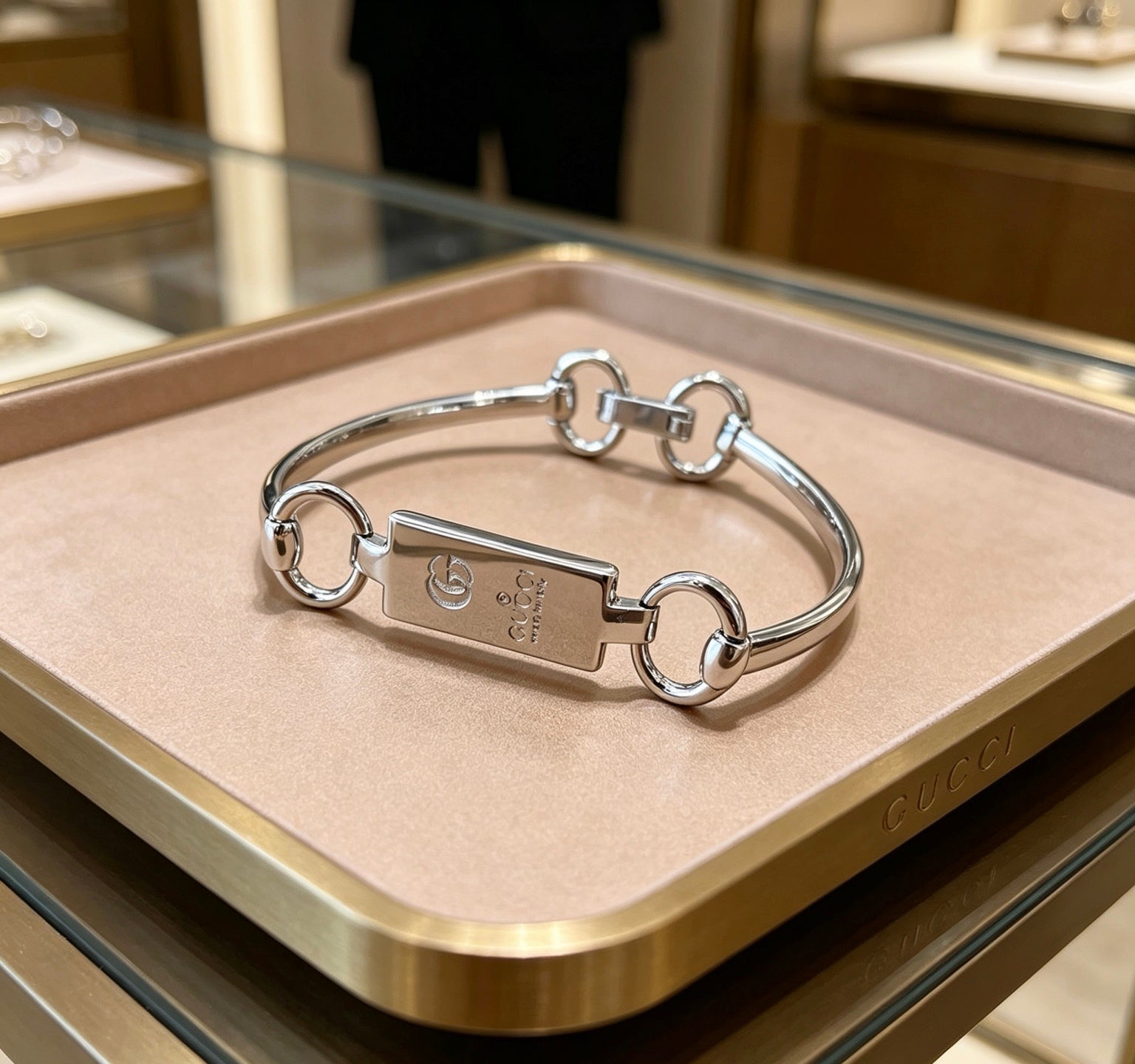 Gucci Vintage Double G Bracelet