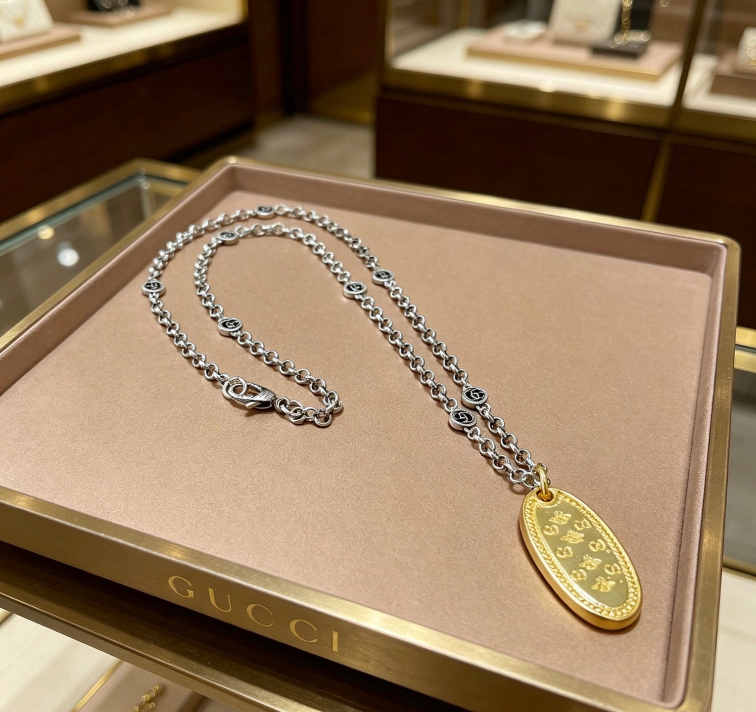 Gucci Vintage Double G Necklace