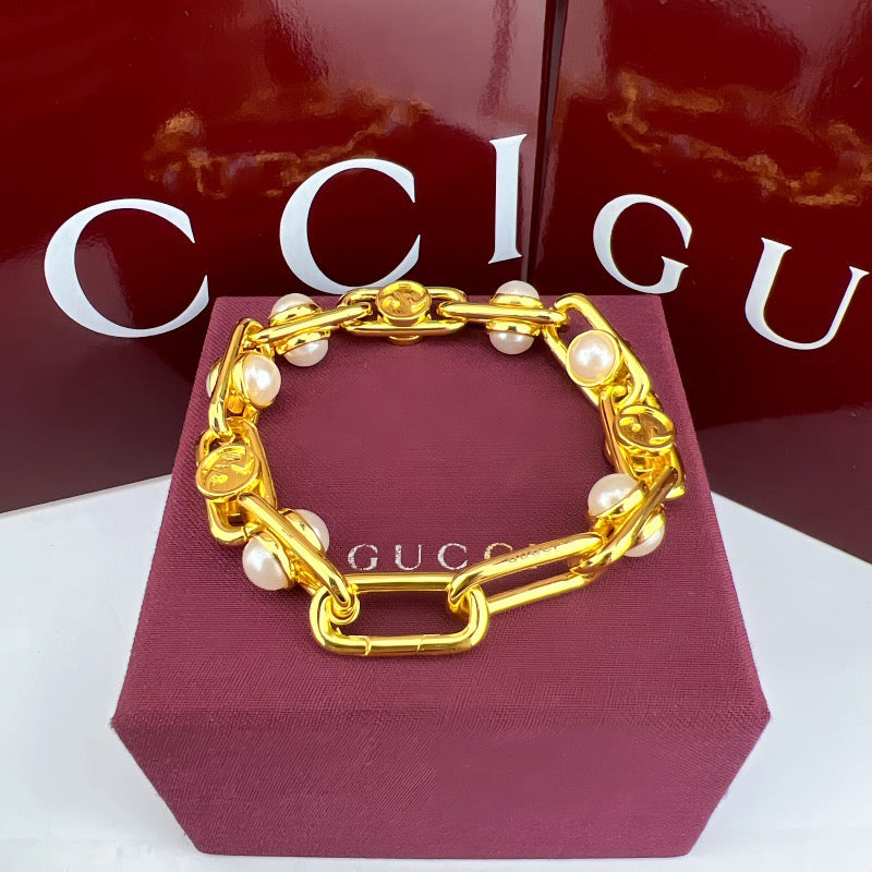 Gucci Pearl Bracelet