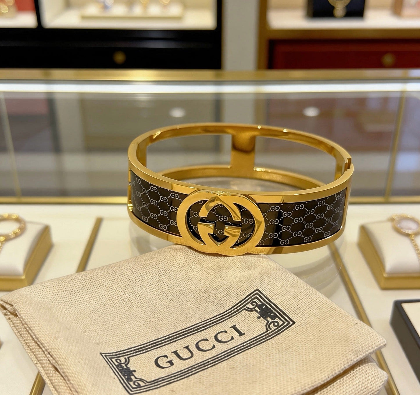 Gucci Vintage Double G Bracelet