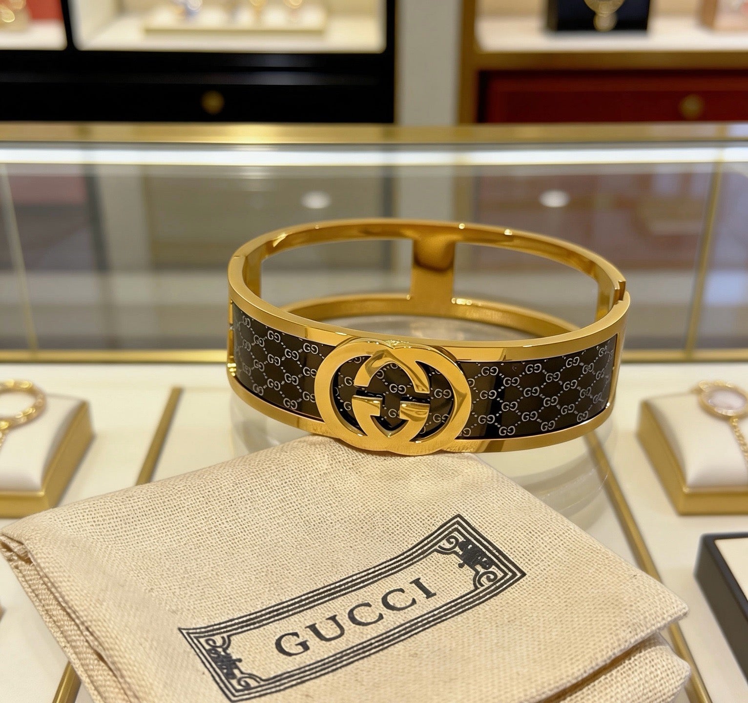 Gucci Vintage Double G Bracelet