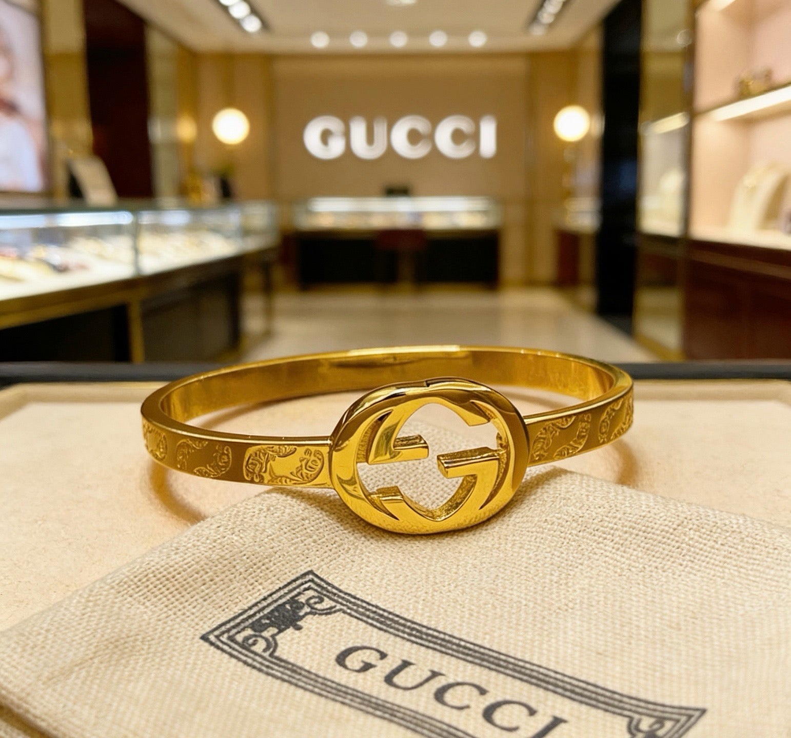 Gucci Vintage Double G Bracelet