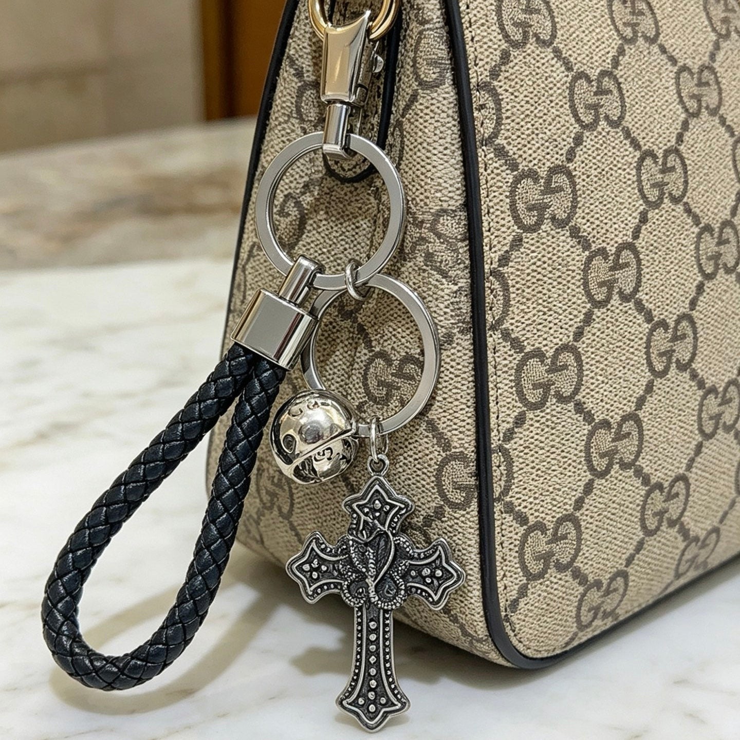 Gucci Vintage Double G Keychain