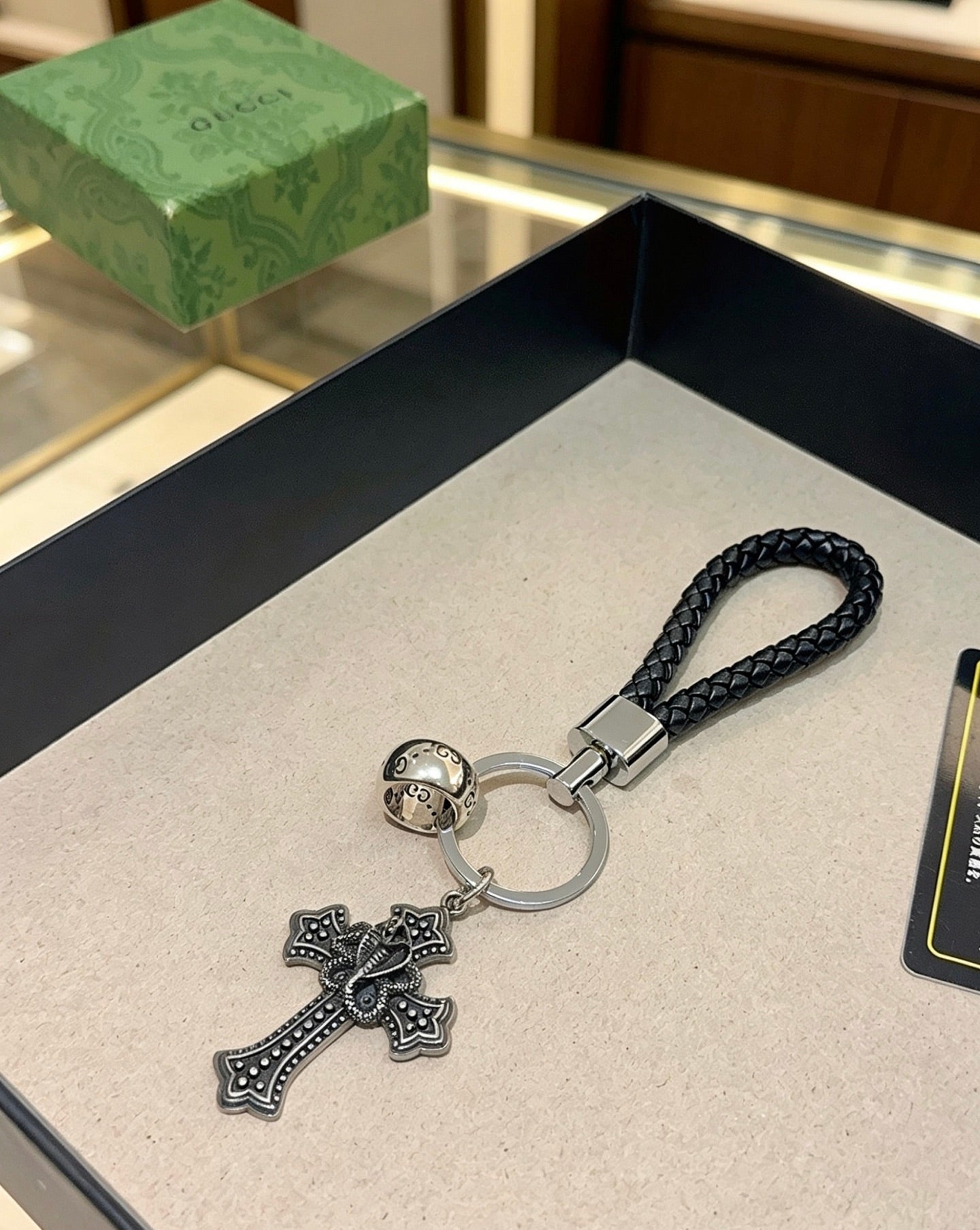 Gucci Vintage Double G Keychain