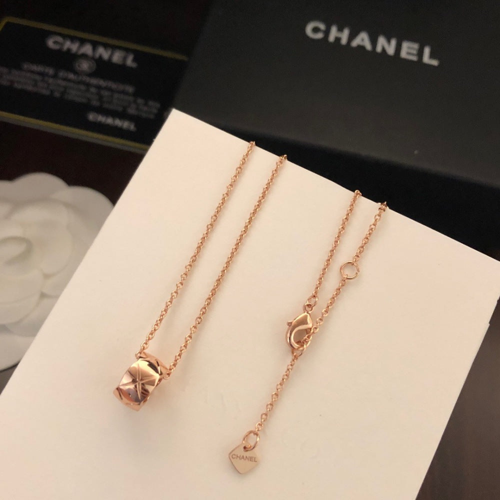 Chanel Gold-Plated Quilted Necklace