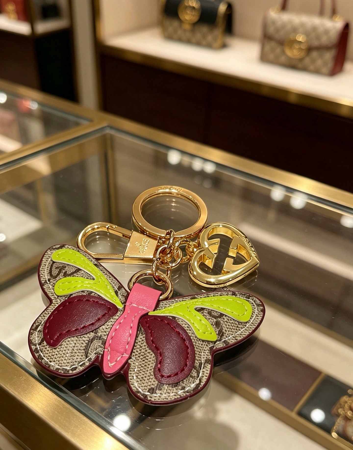 Gucci Vintage Double G Keychain